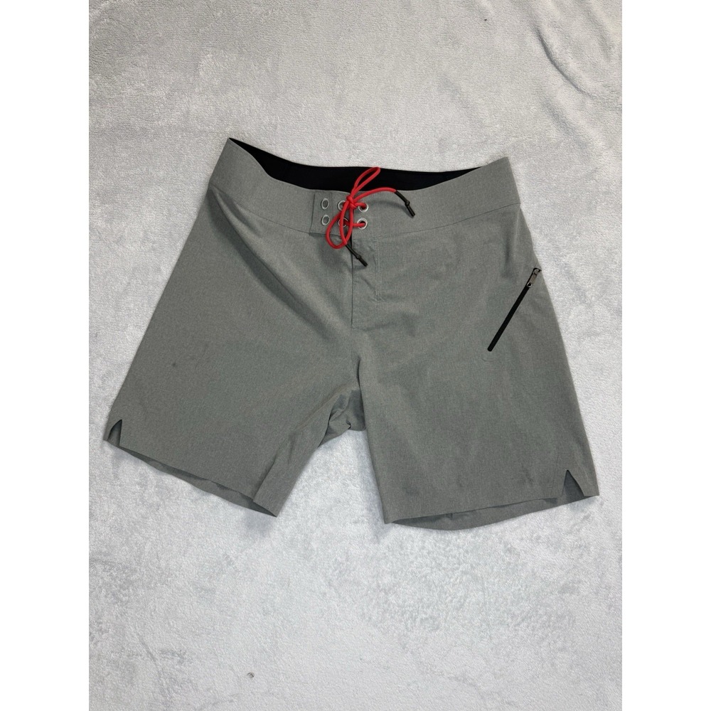 Lululemon Current State Board Shorts Men's 34 Gray Red Lace Swim Surf Shorts